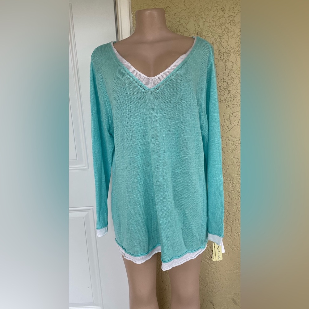 Avalin Women's Aqua V-Neck Sweater